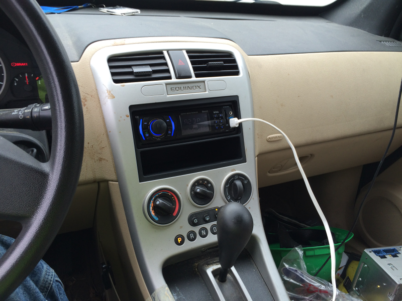 Illustration for article titled New cheap radio, not impressed but it'll work, UPDATE: car is filthy